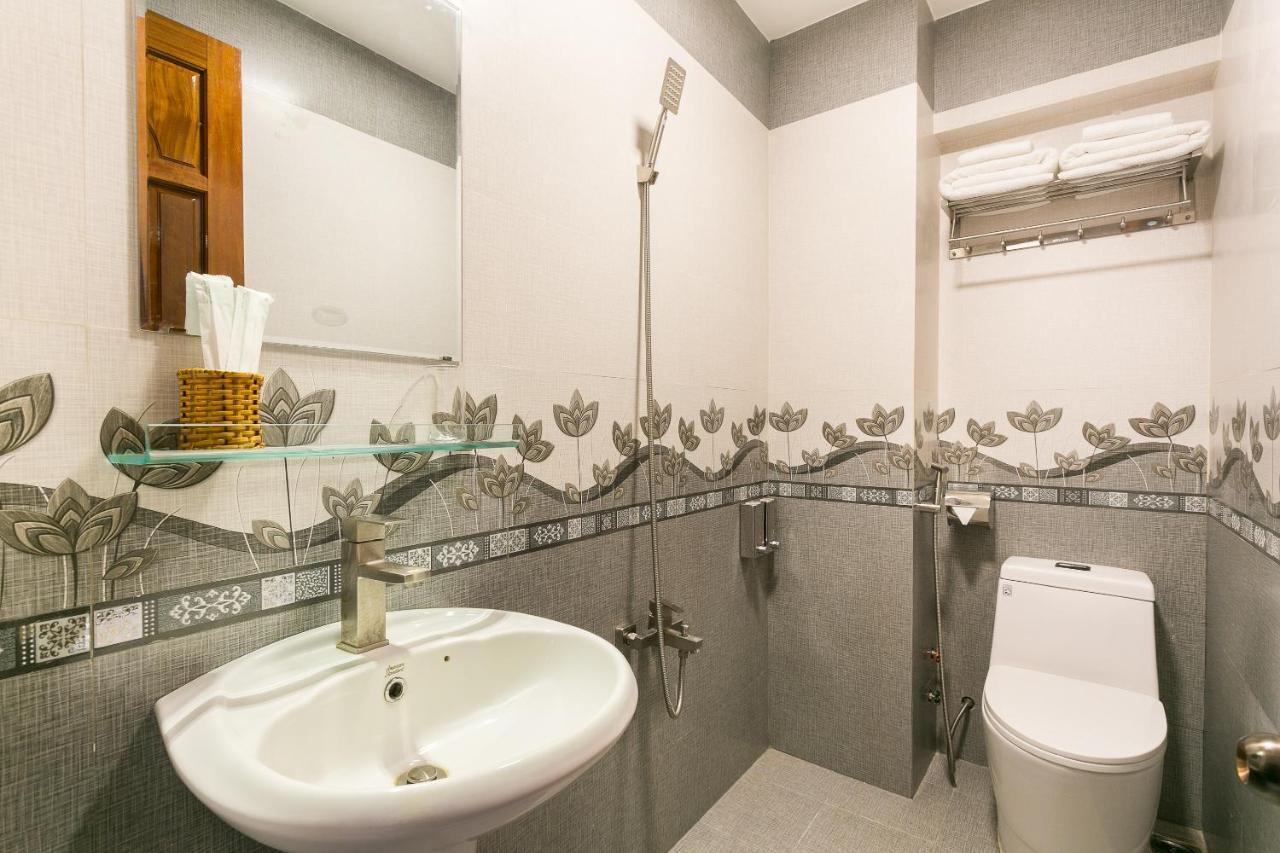 Oyo 113 Horizon Hotel Bandar Ho Chi Minh Luaran gambar